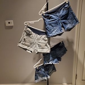 Maternity shorts